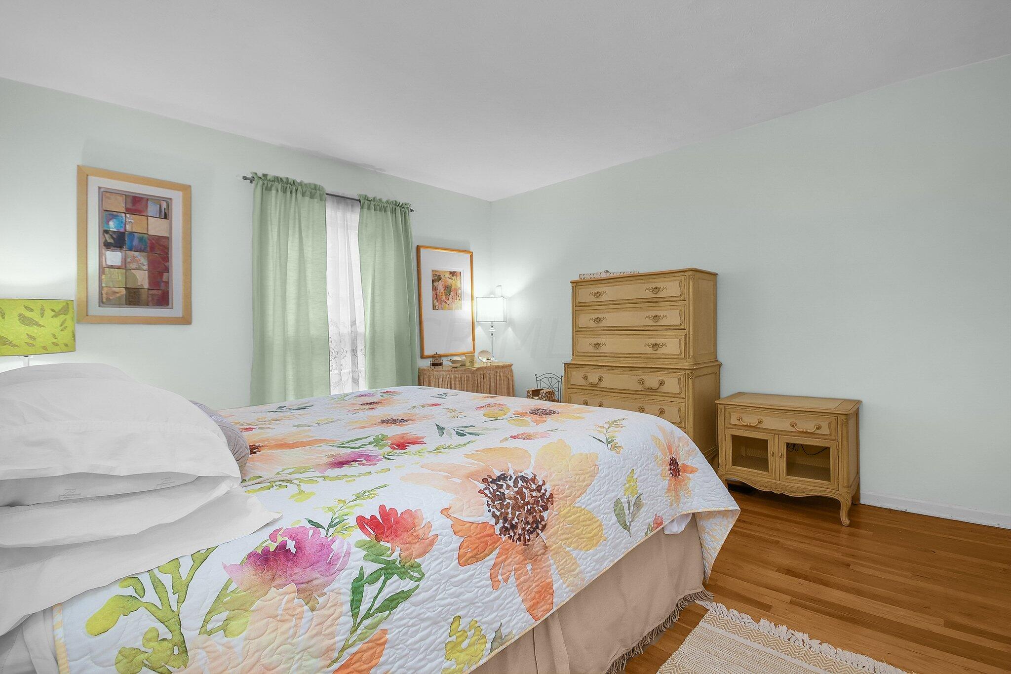 1590 Noe Bixby Road, Unit A1 Columbus, OH 43232 - Photo 11 of 25 15-web-or-mls-1590-noe-bixby-rd