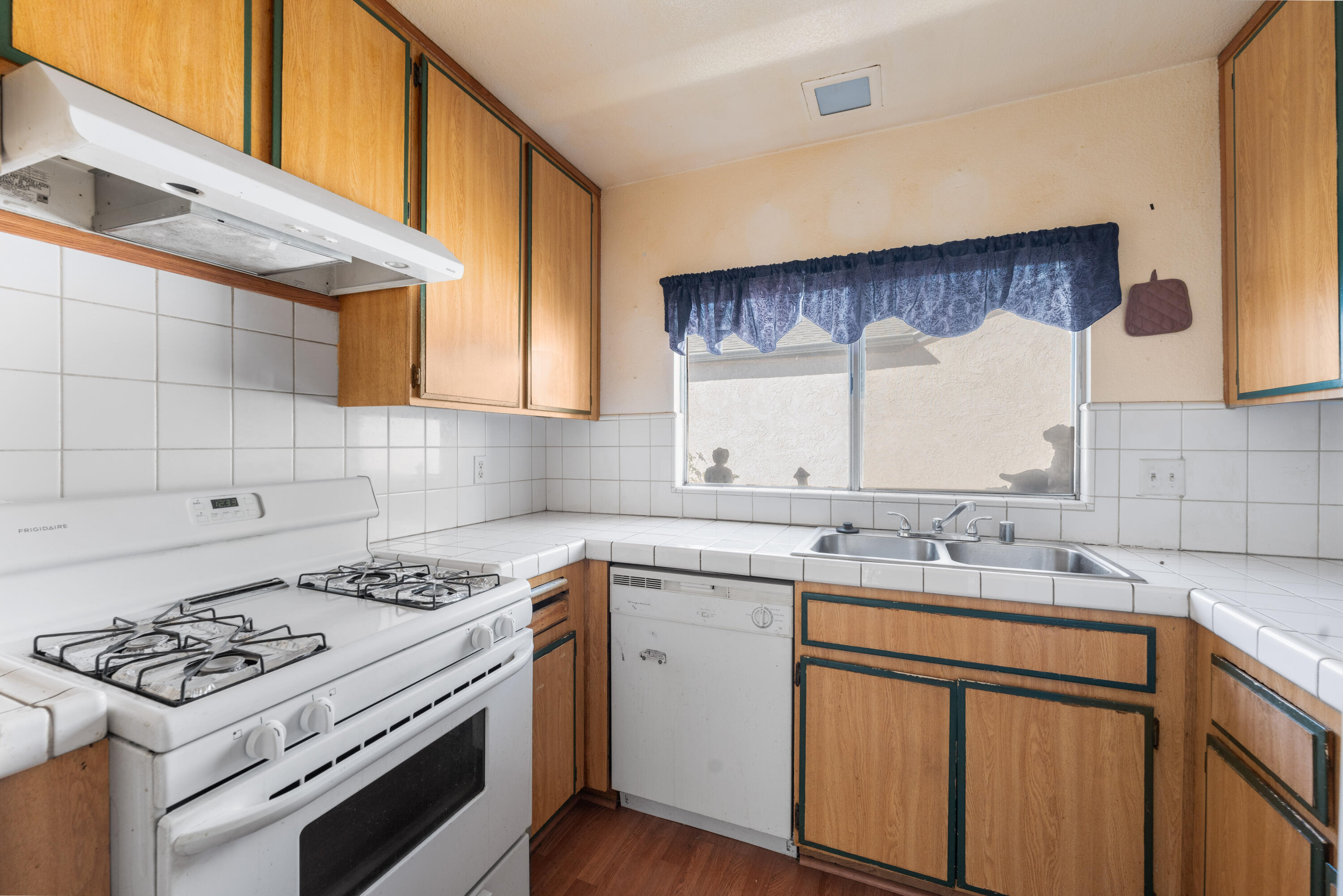 37151 29th Place East Palmdale, CA 93550 - Photo 11 of 23 29th Pl-14