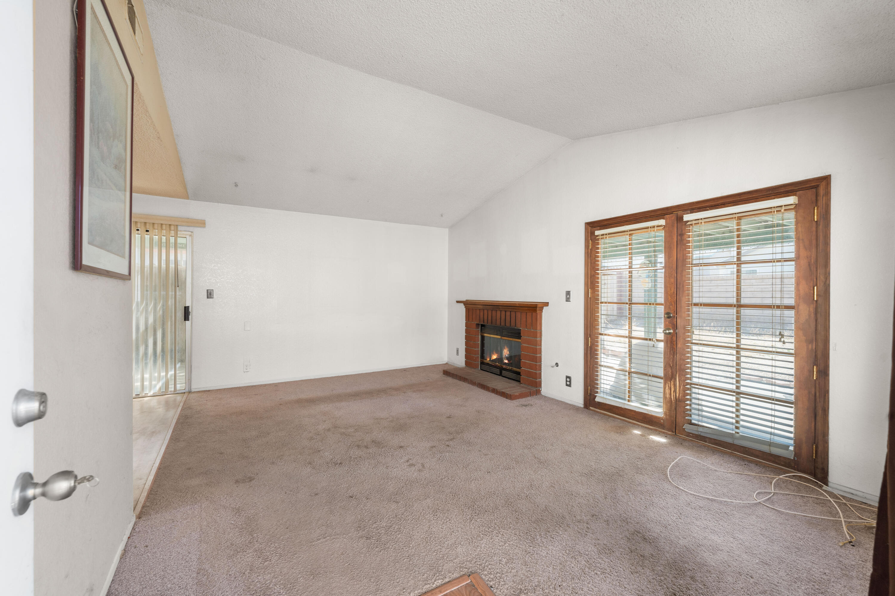 37151 29th Place East Palmdale, CA 93550 - Photo 3 of 23 29th Pl-6