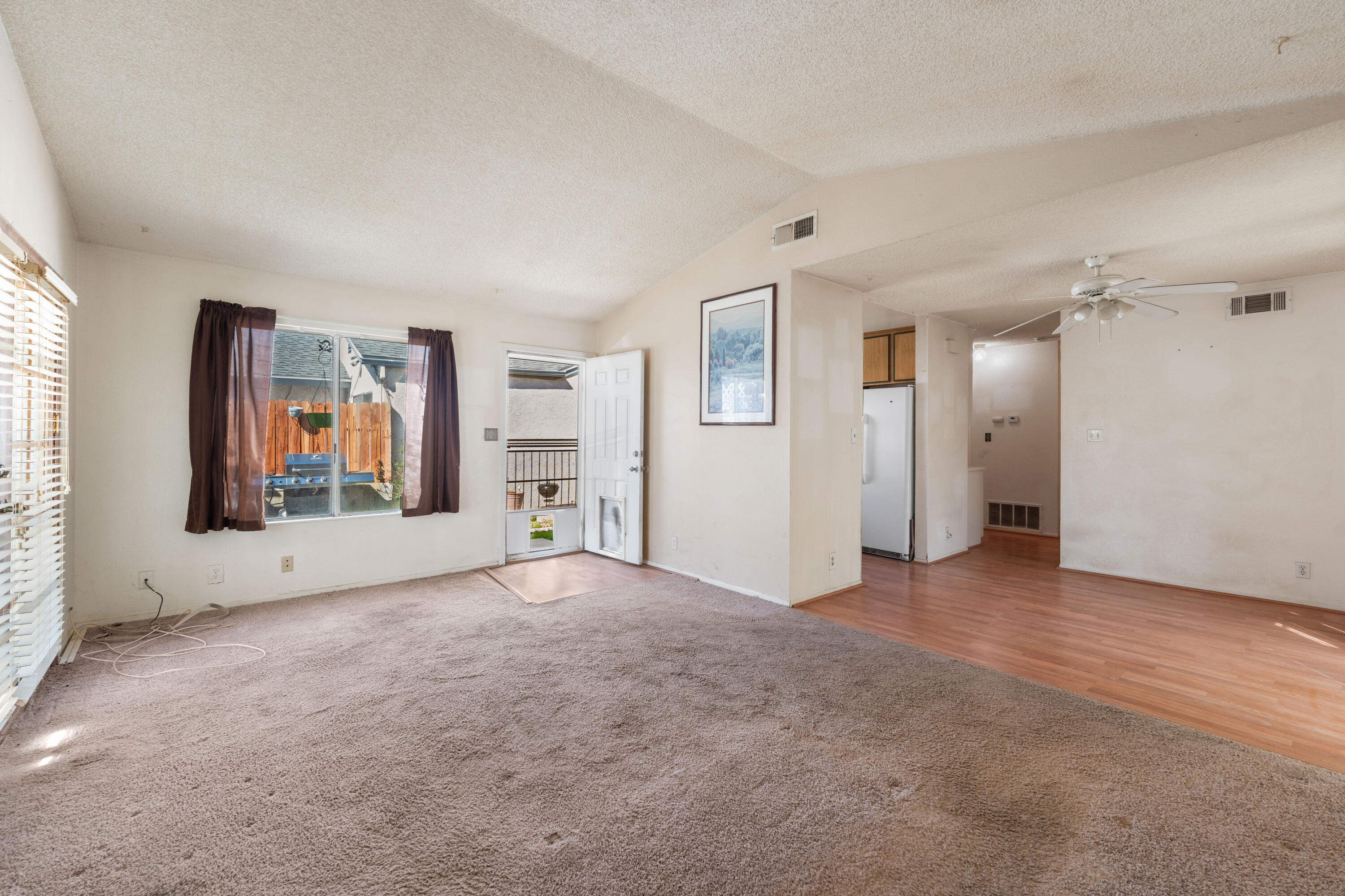 37151 29th Place East Palmdale, CA 93550 - Photo 6 of 23 29th Pl-9