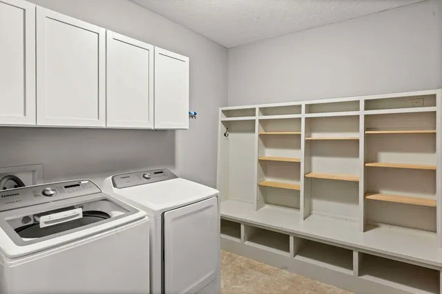 $449,900 | 2526 Red Rock Road, Normal, IL 61761