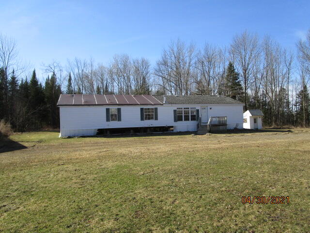 381 West Corinth Road Corinth, ME 04427 - Photo 3 of 18 IMG_0539