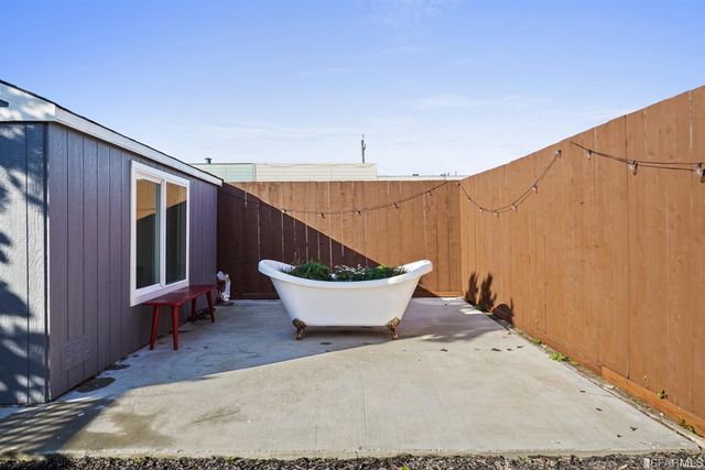 $1,675,000 | 2251 47th Avenue, San Francisco, CA 94116