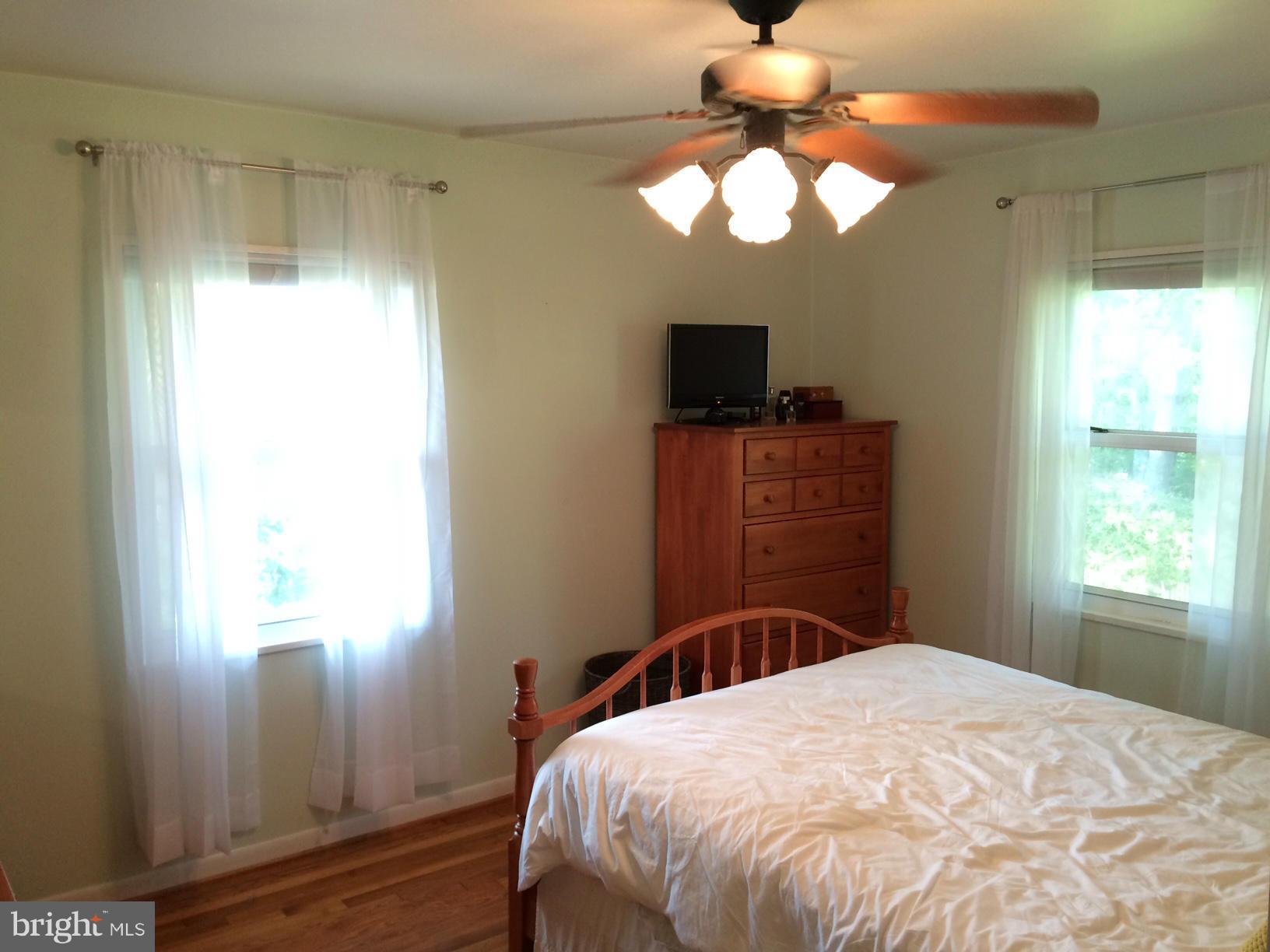 5408 Fremont Street Springfield, VA 22151 - Photo 12 of 16 Bedroom (Master)