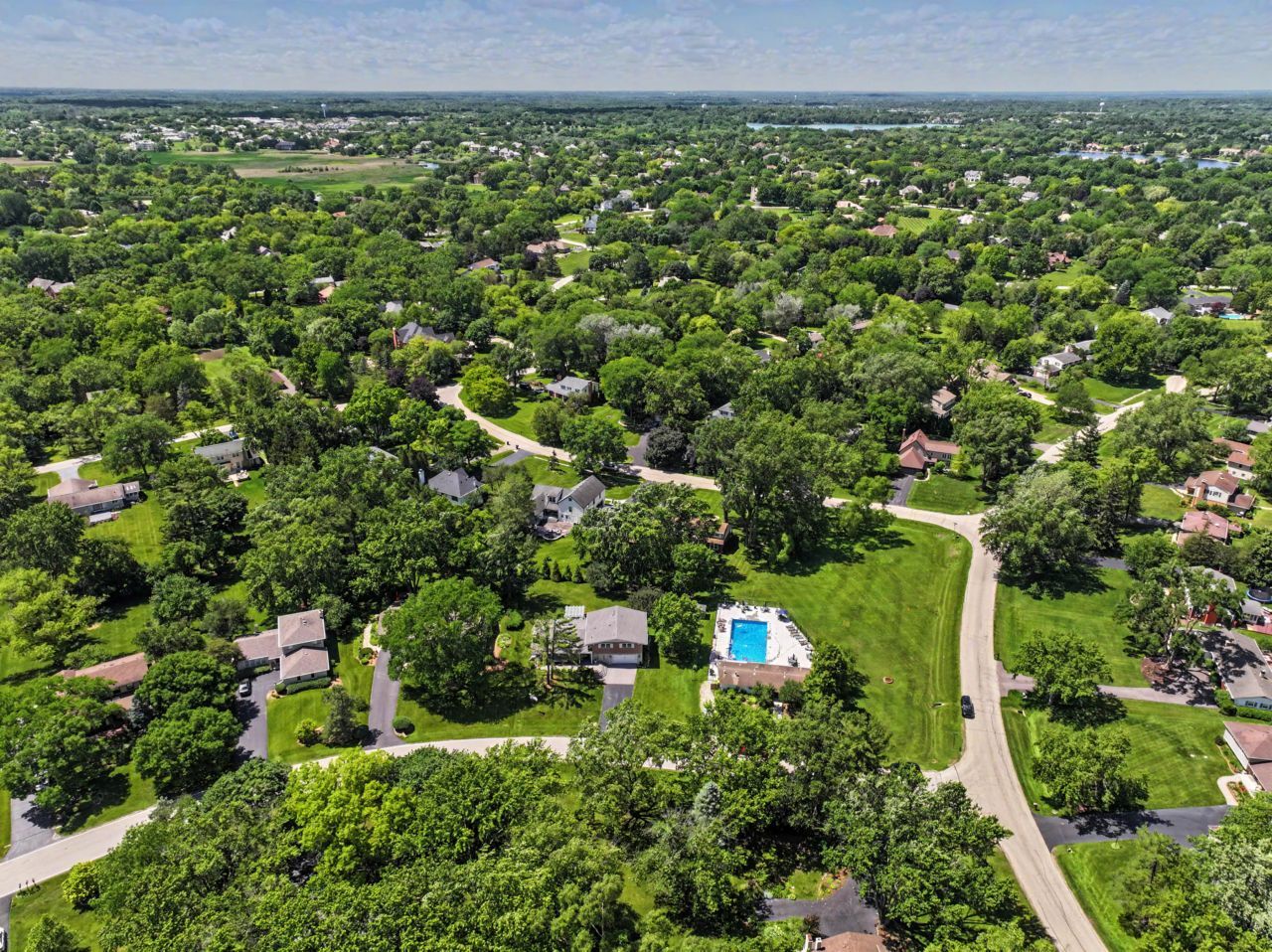 328 Windsor Lane Inverness, IL 60010 - Photo 31 of 33 an aerial view of a house with a yard