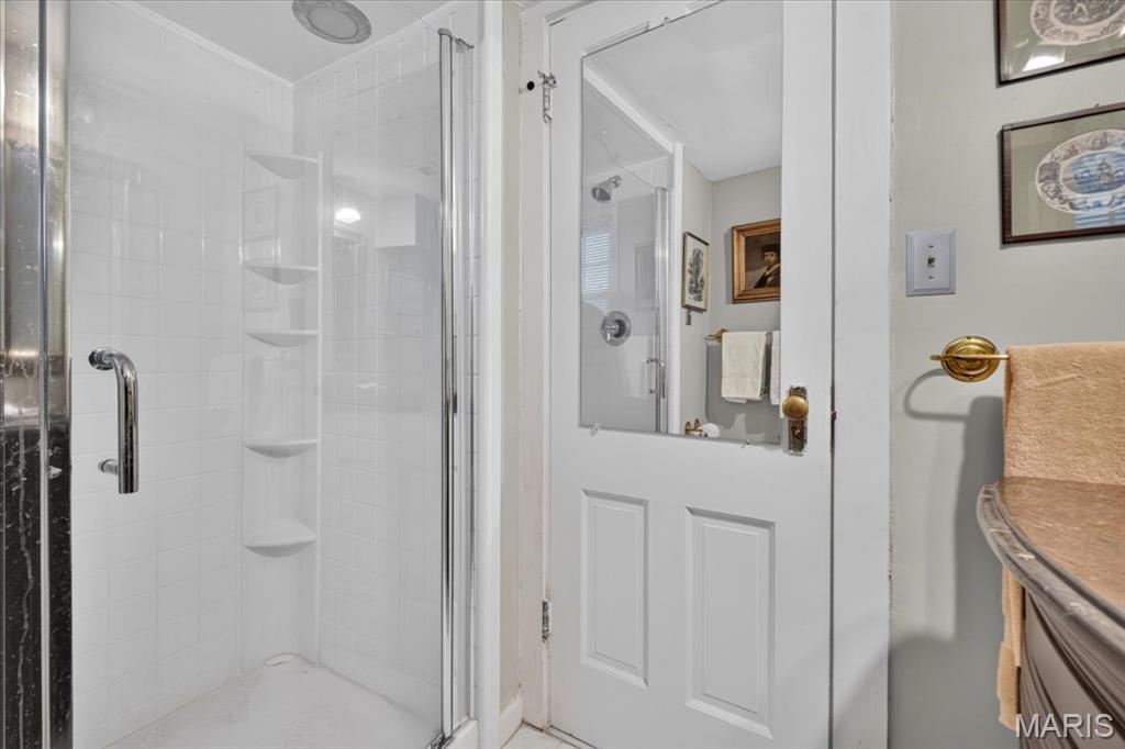 10099 Litzsinger Road Ladue, MO 63124 - Photo 33 of 53 Gallery Image 33