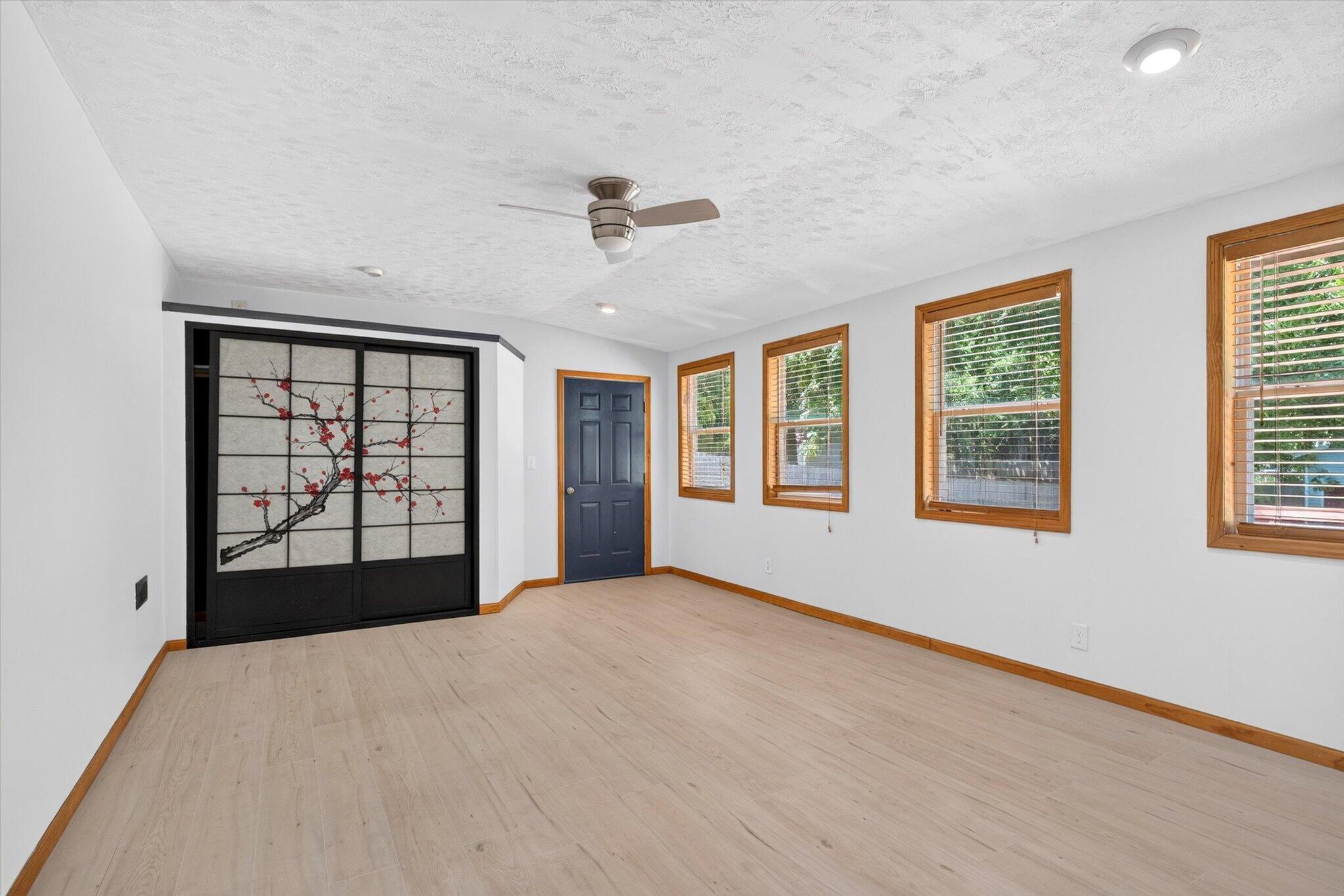 1345 East Walnut Street Springfield, MO 65802 - Photo 24 of 43 30-DSC05447