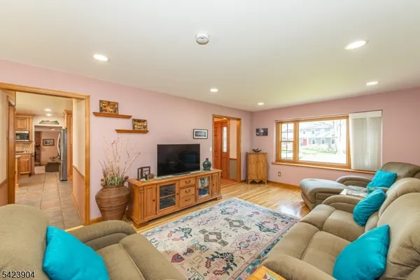 $899,900 | 3 Overbrook Road, Randolph, NJ 07869