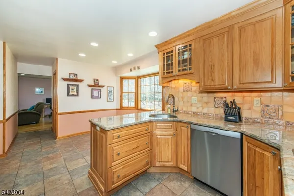 $899,900 | 3 Overbrook Road, Randolph, NJ 07869
