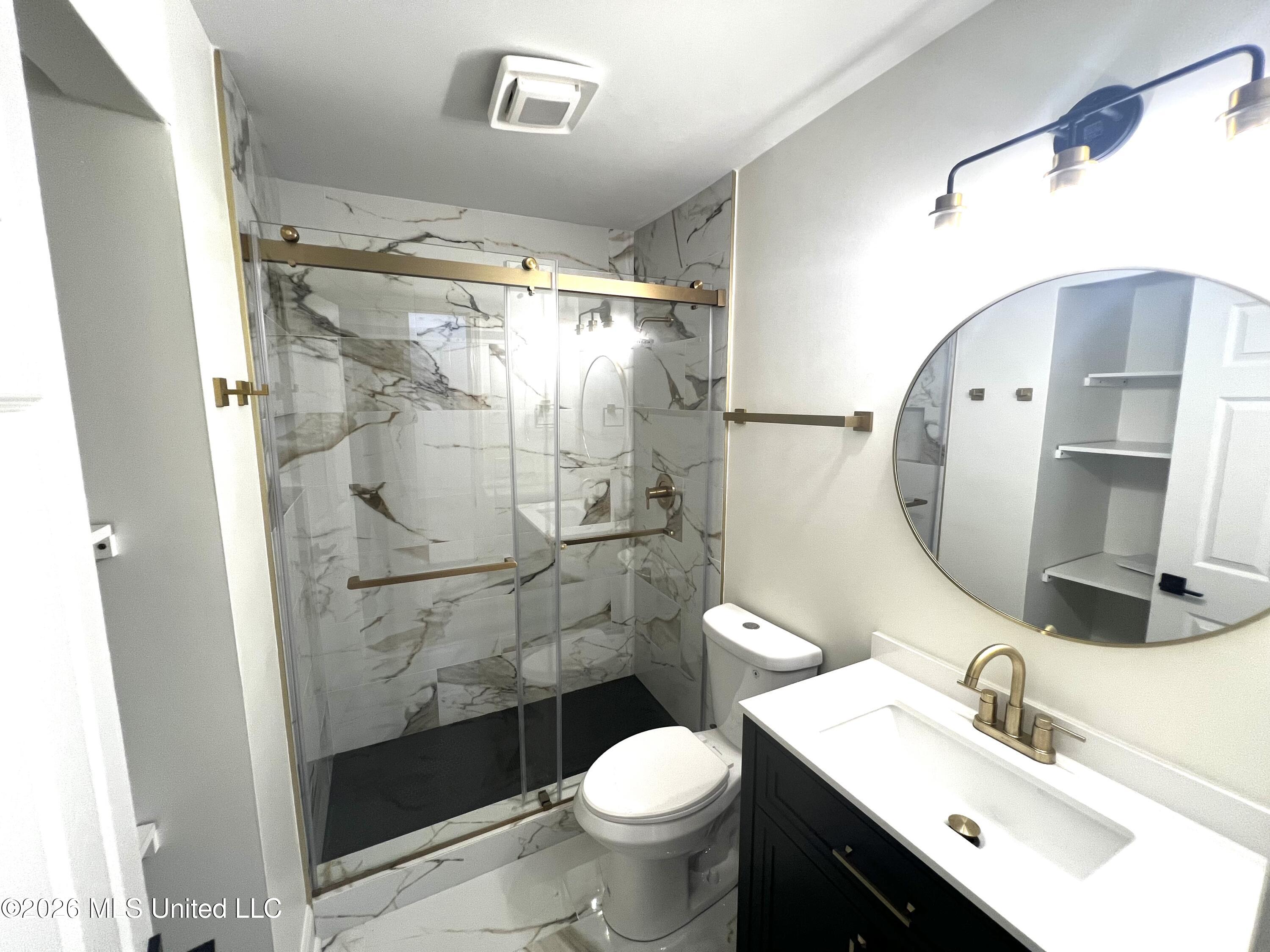 1255 East County Line Road, Unit G1 Jackson, MS 39211 - Photo 16 of 19 IMG_4764