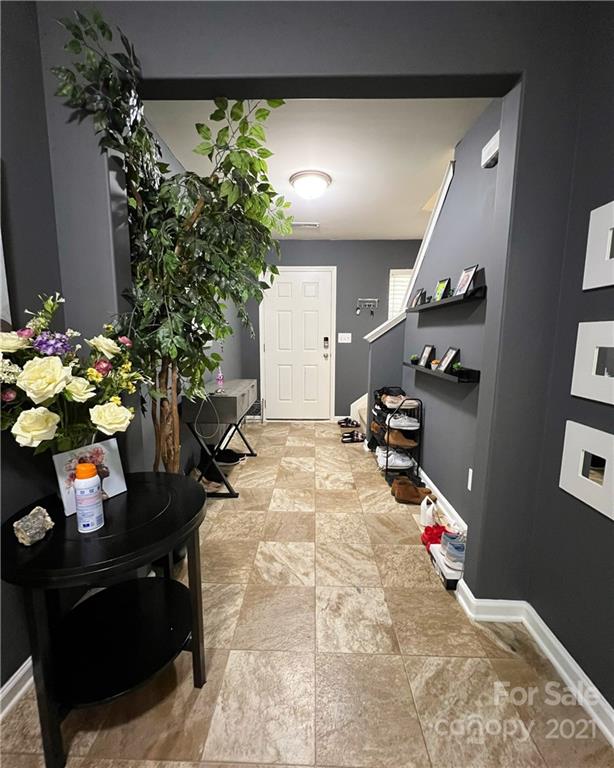 204 Dayton Road Dallas, NC 28034 - Photo 2 of 15 Gallery Image 2
