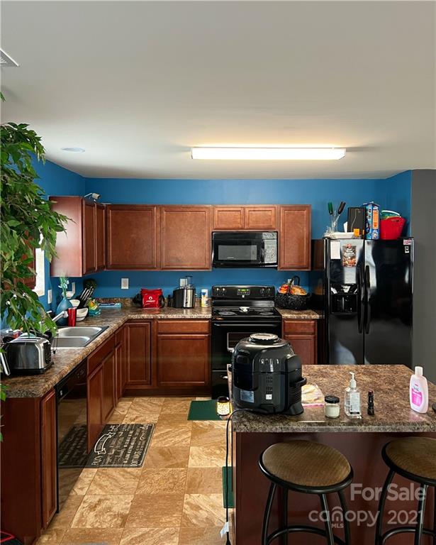 204 Dayton Road Dallas, NC 28034 - Photo 5 of 15 Gallery Image 5