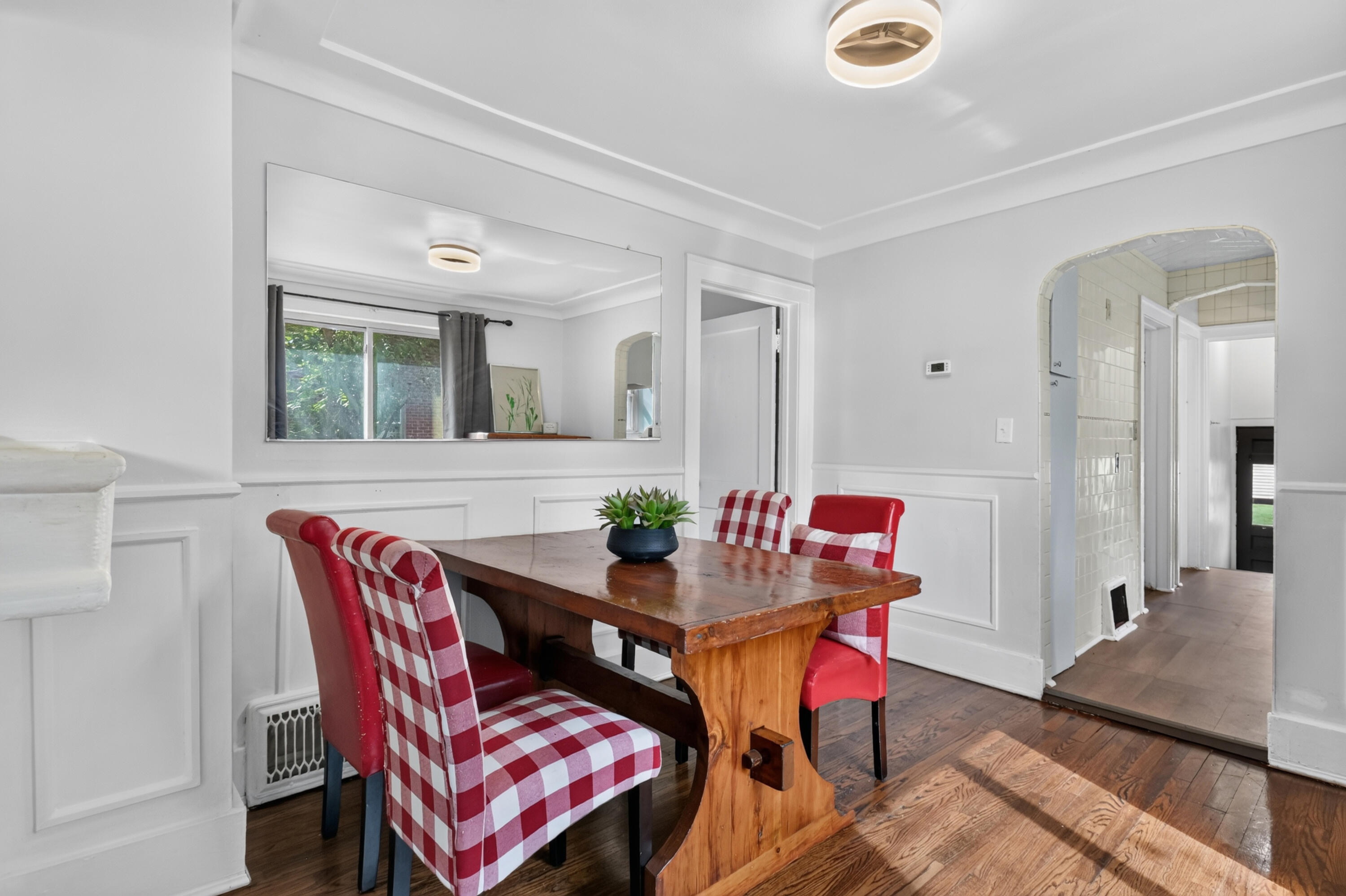 2022 Hampton Road Grosse Pointe, MI 48236 - Photo 12 of 44 19-2022-Hampton-Rd-Grosse-Pointe-Woods-M