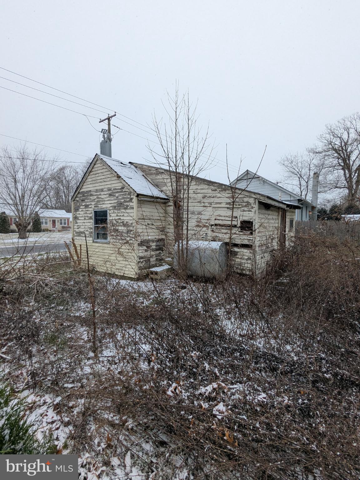 214 Jericho Road Bridgeton, NJ 08302 - Photo 4 of 11 a view of a house with a yard