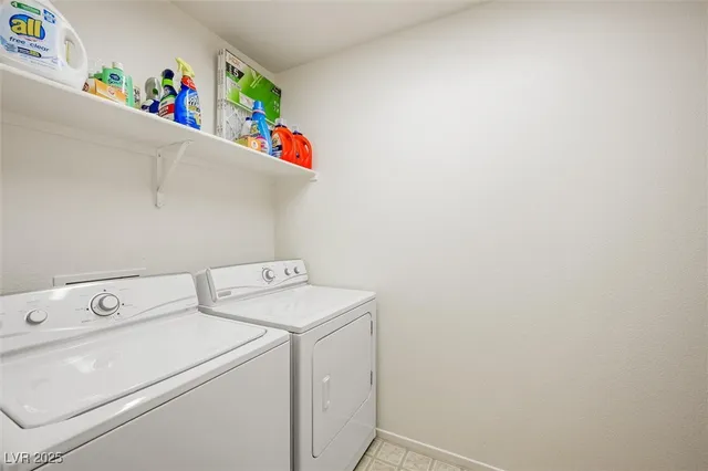 $2,000 | 10389 Calypso Cave Street, Las Vegas, NV 89141