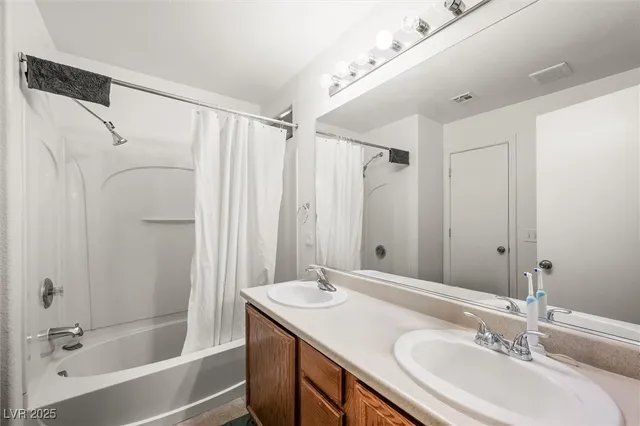 $2,000 | 10389 Calypso Cave Street, Las Vegas, NV 89141