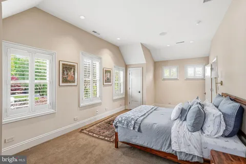 $2,300,000 | 728 Mill Street, Moorestown, NJ 08057