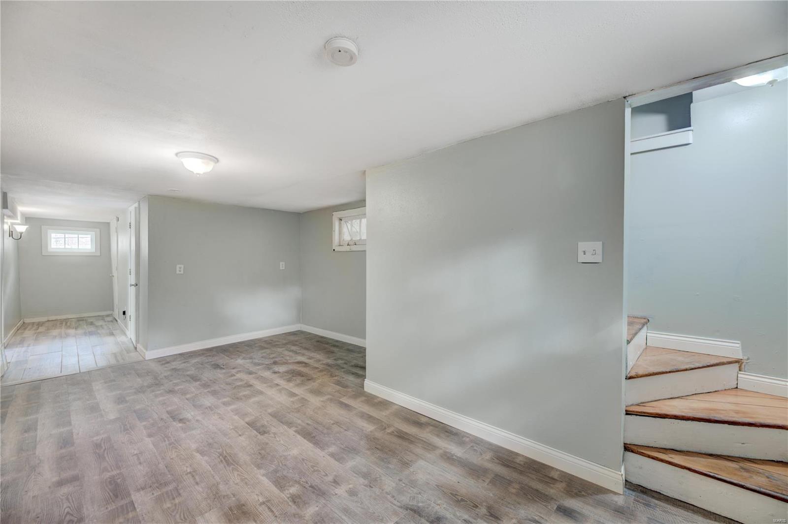 2998 Ridgeway Avenue St. Louis, MO 63114 - Photo 14 of 21 Gallery Image 14