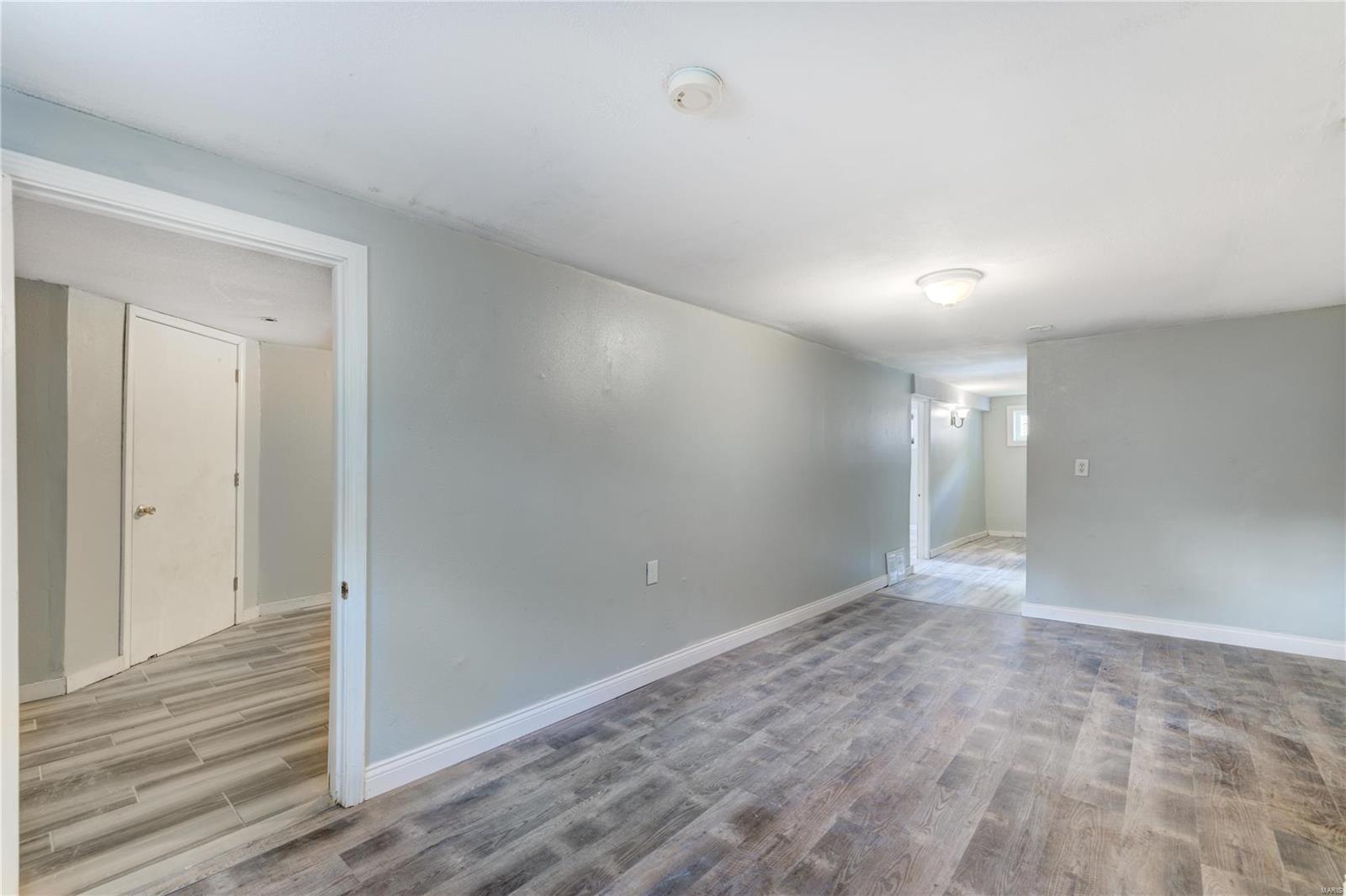 2998 Ridgeway Avenue St. Louis, MO 63114 - Photo 15 of 21 Gallery Image 15
