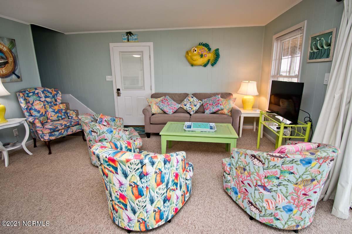 4105 Ocean Drive, Unit E & W Emerald Isle, NC 28594 - Photo 33 of 72 West, Living - View 4