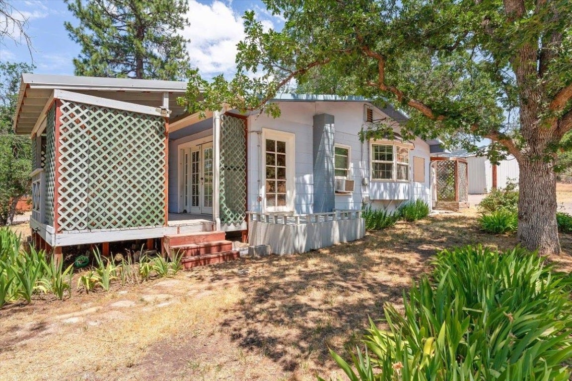 3200 Fairlane Road Yreka, CA 96097 - Photo 21 of 28 Gallery Image 21