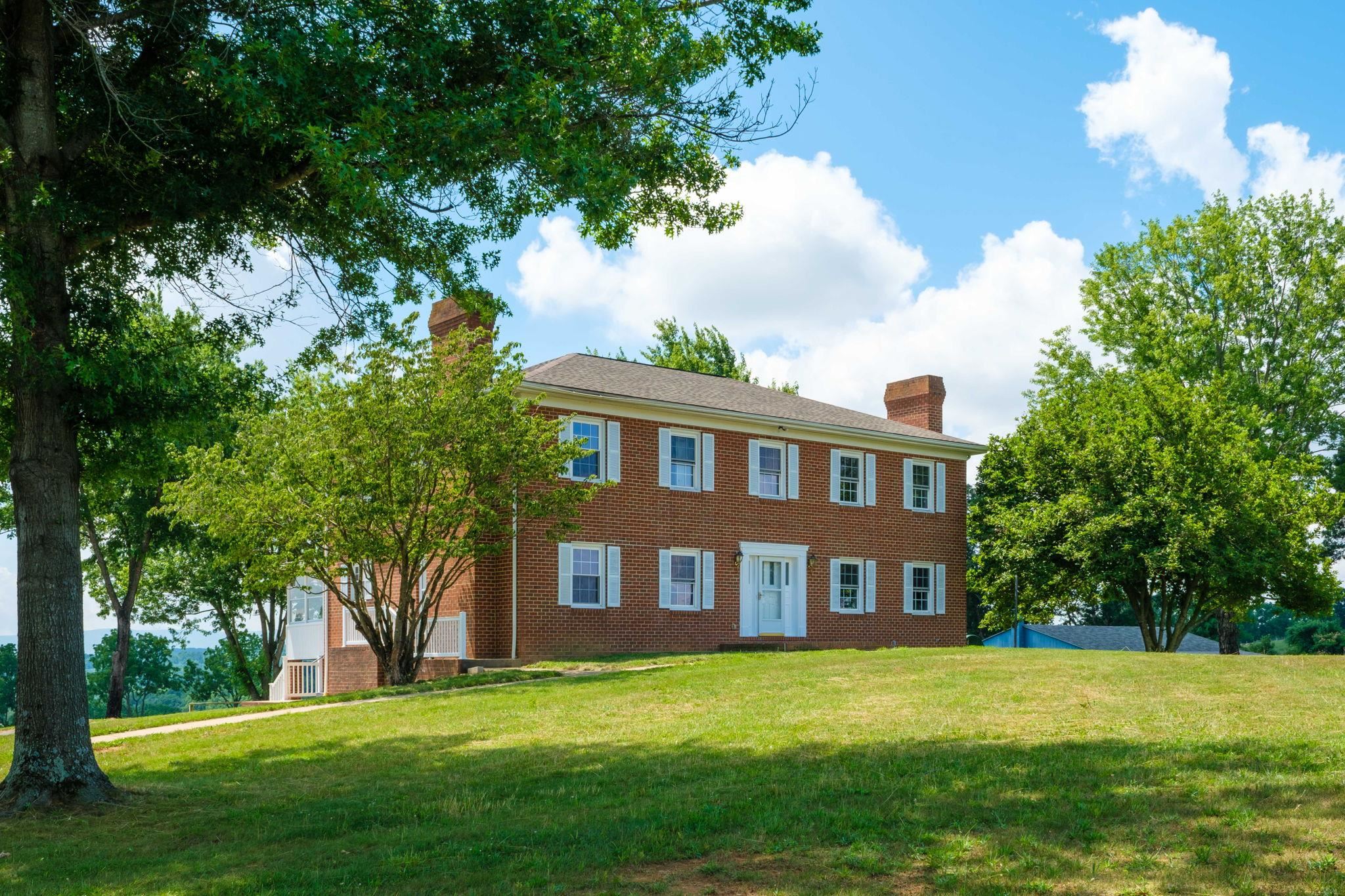 1370 Middlebrook Road Staunton, VA 24401 - Photo 3 of 58