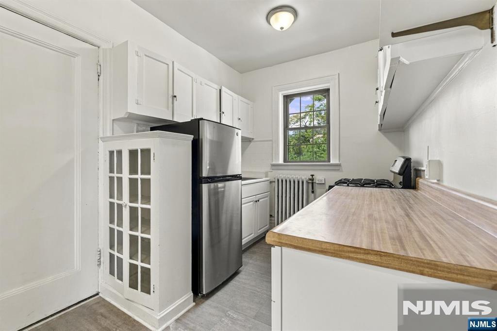 20 Garber Square, Unit C8 Ridgewood, NJ 07450 - Photo 9 of 16 Gallery Image 9