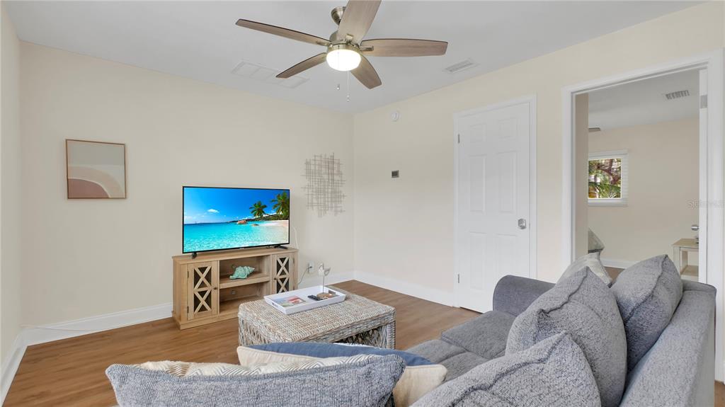 1155 Stevenson Avenue Clearwater, FL 33755 - Photo 15 of 25