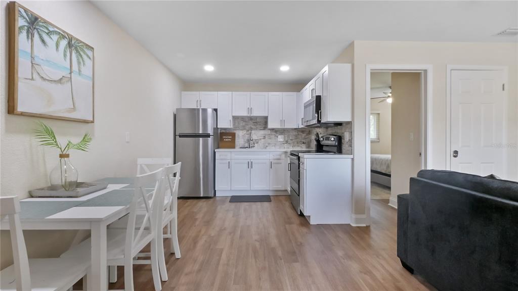 1155 Stevenson Avenue Clearwater, FL 33755 - Photo 4 of 25