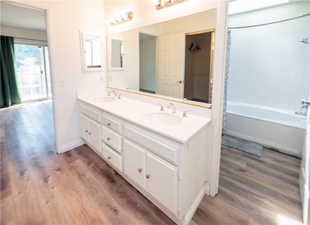 3240 Gibraltar Dr. Riverside, CA 92506 - Photo 19 of 50 en-suite bathroom