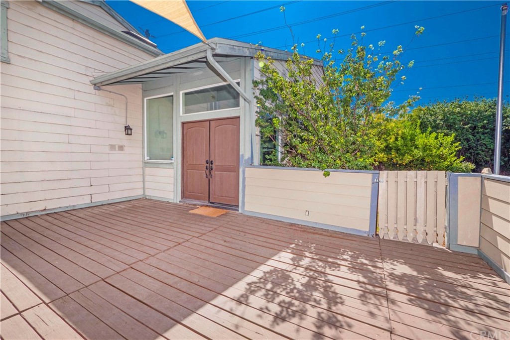 3240 Gibraltar Dr. Riverside, CA 92506 - Photo 2 of 50 double door entry into mid level/landing area