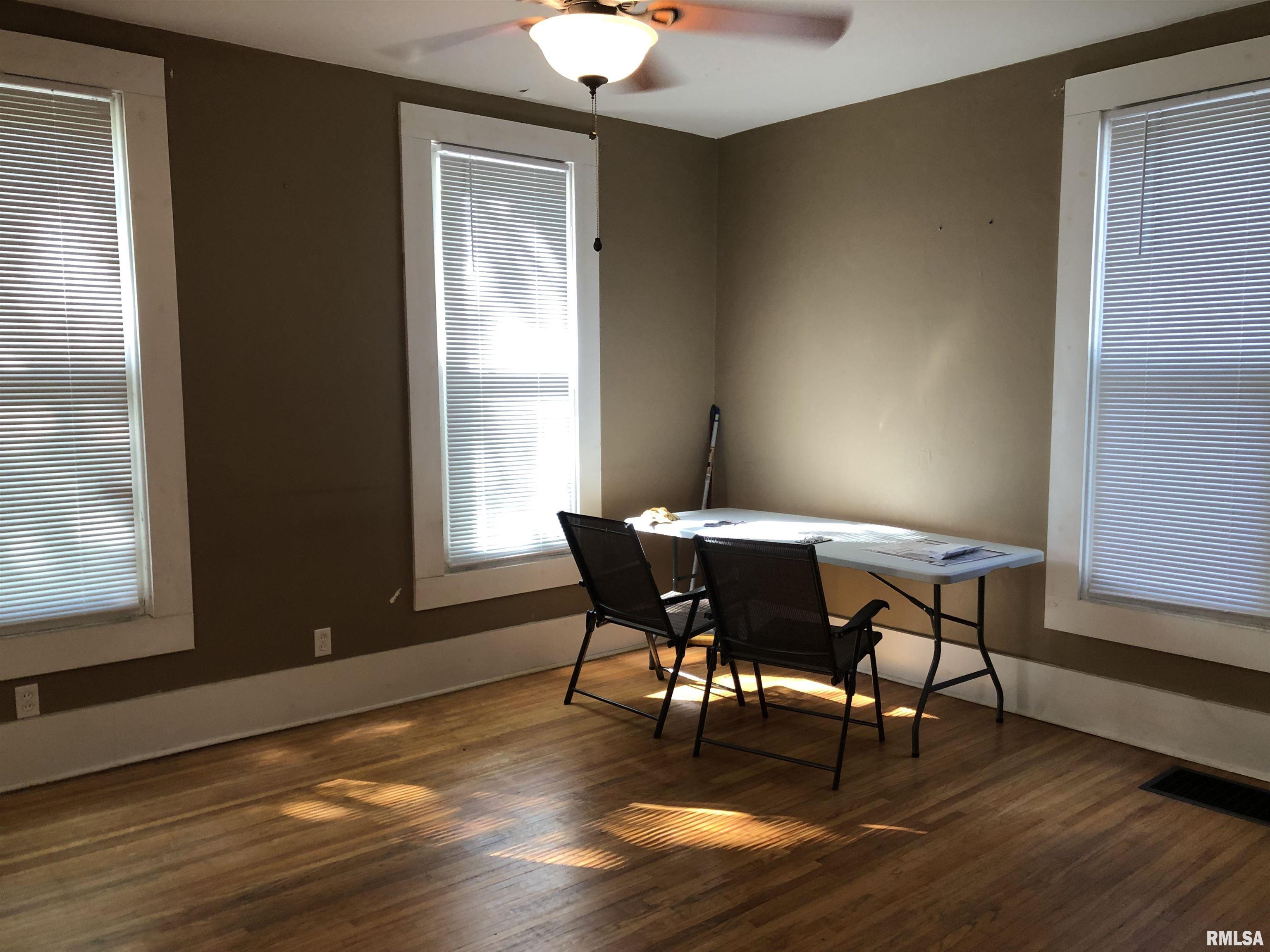 1624 South 8th Street Springfield, IL 62703 - Photo 4 of 19