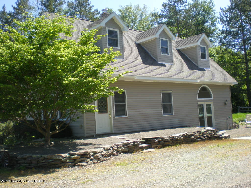 1520 Ledgedale Road Lake Ariel, PA 18436 - Photo 1 of 8 Gallery Image 1