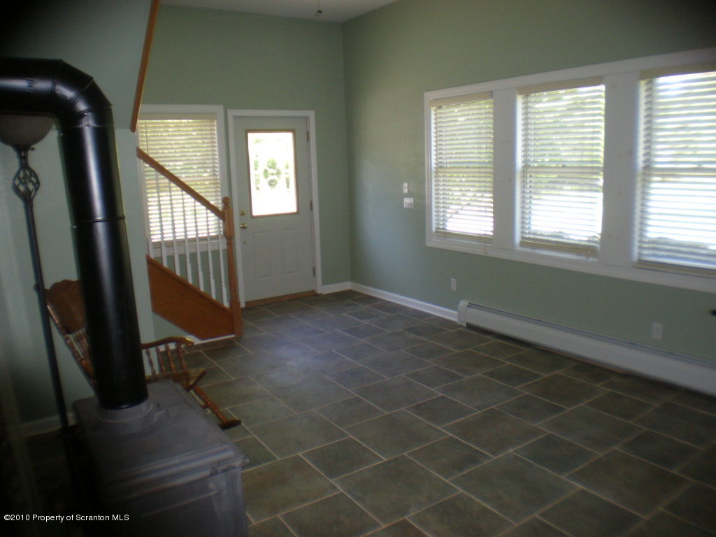 1520 Ledgedale Road Lake Ariel, PA 18436 - Photo 4 of 8 Gallery Image 4
