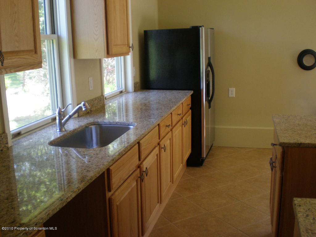 1520 Ledgedale Road Lake Ariel, PA 18436 - Photo 7 of 8 Gallery Image 7