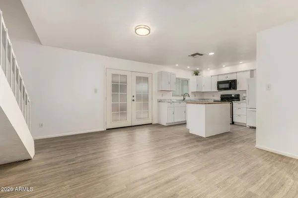 $2,200 | 4439 East Hidalgo Avenue, Phoenix, AZ 85040