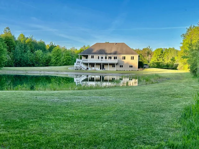 $1,200,000 | 1084 38th Street, Allegan, MI 49010