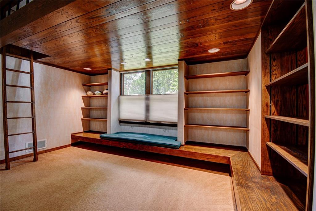 110 Cherry Valley Road Pittsburgh, PA 15221 - Photo 13 of 25 Gallery Image 13
