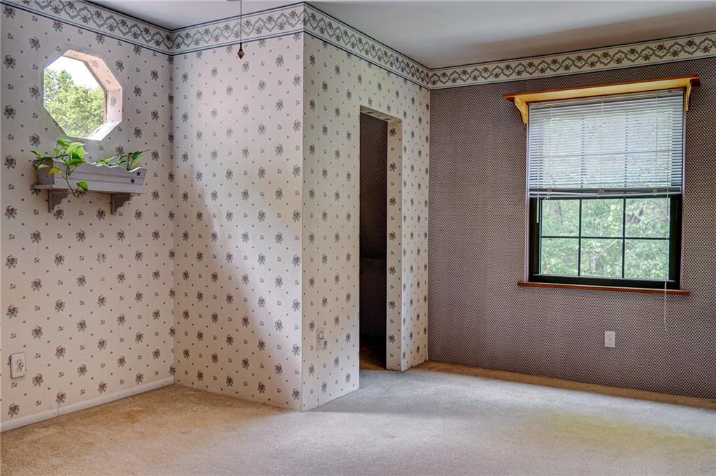 110 Cherry Valley Road Pittsburgh, PA 15221 - Photo 16 of 25 Gallery Image 16