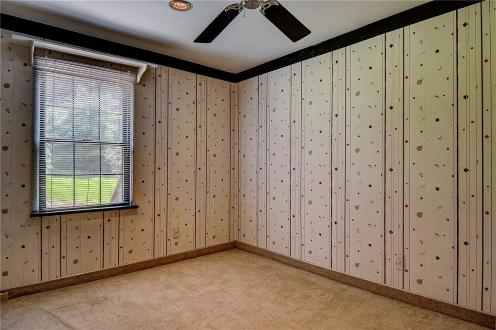 110 Cherry Valley Road Pittsburgh, PA 15221 - Photo 17 of 25 Gallery Image 17