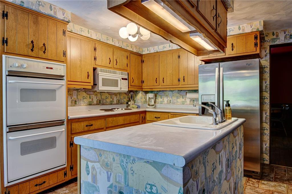 110 Cherry Valley Road Pittsburgh, PA 15221 - Photo 5 of 25 Gallery Image 5