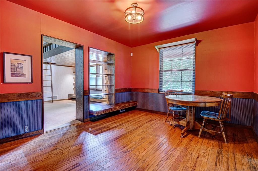 110 Cherry Valley Road Pittsburgh, PA 15221 - Photo 8 of 25 Gallery Image 8