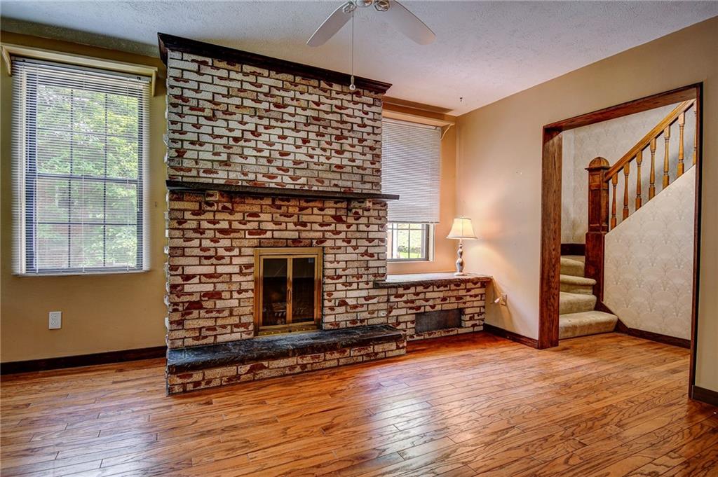 110 Cherry Valley Road Pittsburgh, PA 15221 - Photo 9 of 25 Gallery Image 9