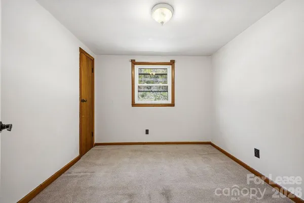 $1,575 | 8830 Highway 19W, Burnsville, NC 28714