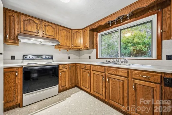 $1,575 | 8830 Highway 19W, Burnsville, NC 28714