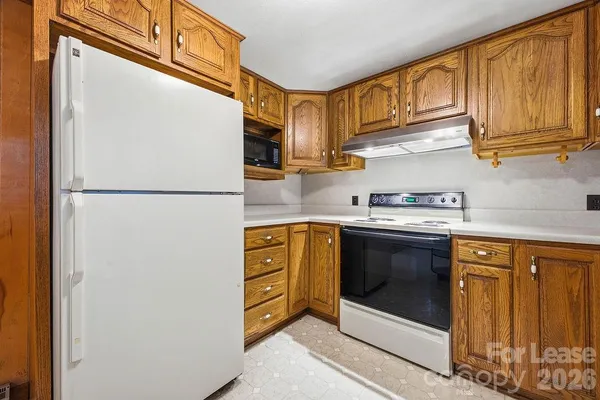 $1,575 | 8830 Highway 19W, Burnsville, NC 28714