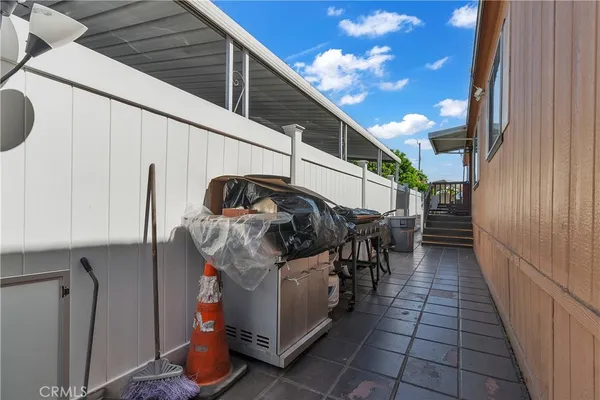 a view of a pathway of a house