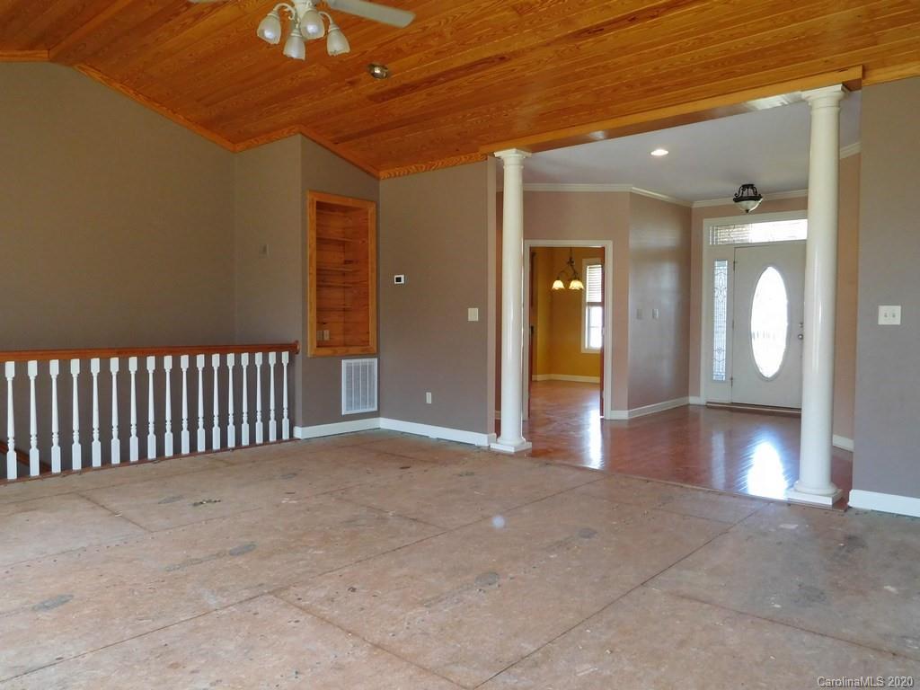 5060 Dobbins Road Crouse, NC 28033 - Photo 4 of 30 Gallery Image 4