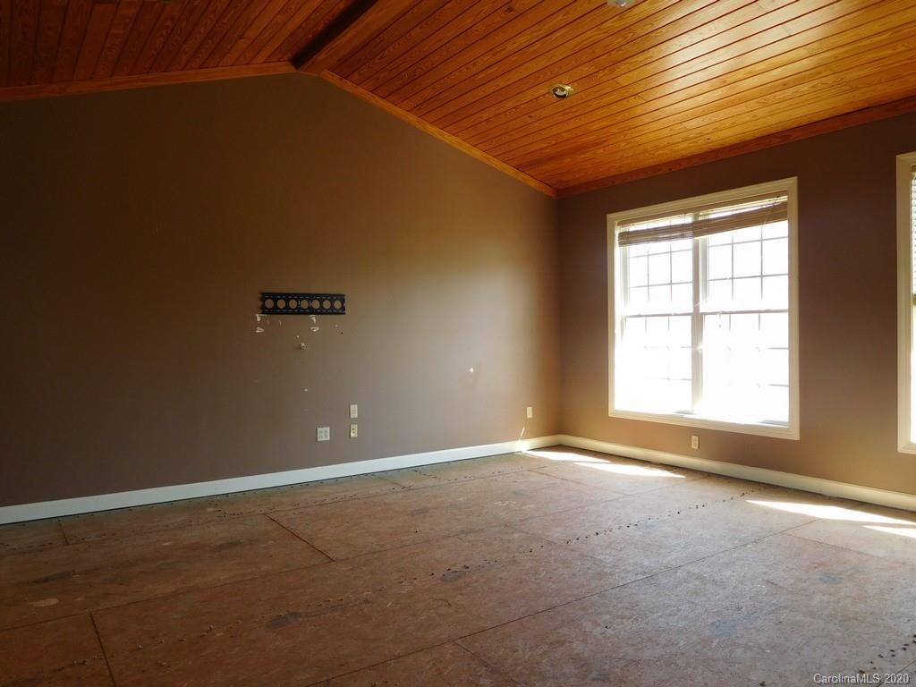 5060 Dobbins Road Crouse, NC 28033 - Photo 5 of 30 Gallery Image 5