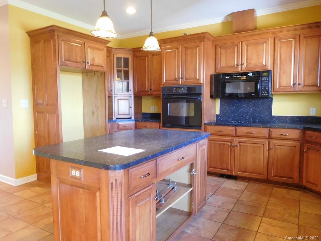 5060 Dobbins Road Crouse, NC 28033 - Photo 6 of 30 Gallery Image 6